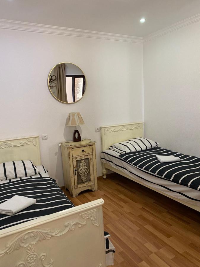 Guest House Kipiani Tbilisi Exterior photo